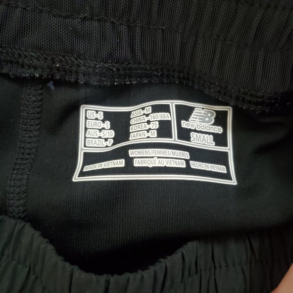 New balance running short with pocket liner tight. Black & Multicolor available - Picture 7 of 7